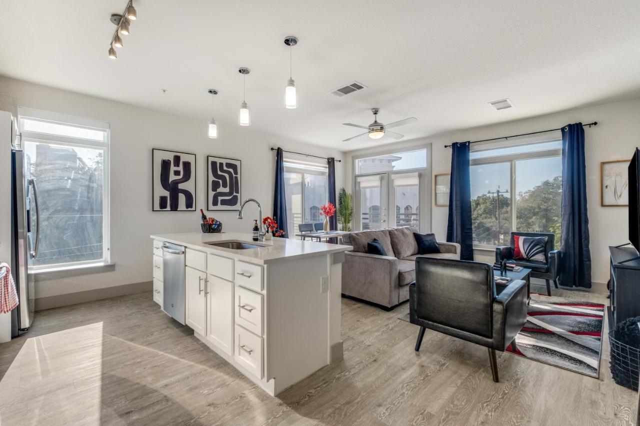 Radiant Condo On The Riverwalk 1325 San Antonio Extérieur photo
