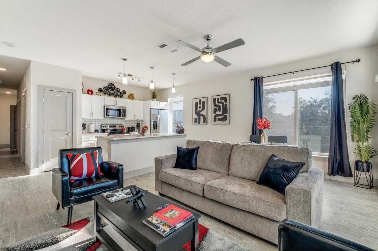 Radiant Condo On The Riverwalk 1325 San Antonio Extérieur photo