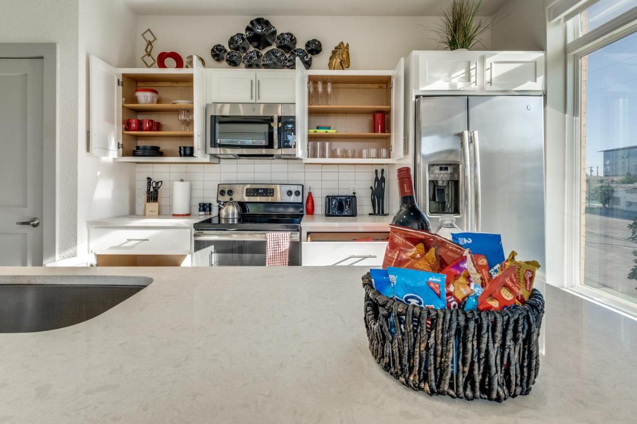 Radiant Condo On The Riverwalk 1325 San Antonio Extérieur photo